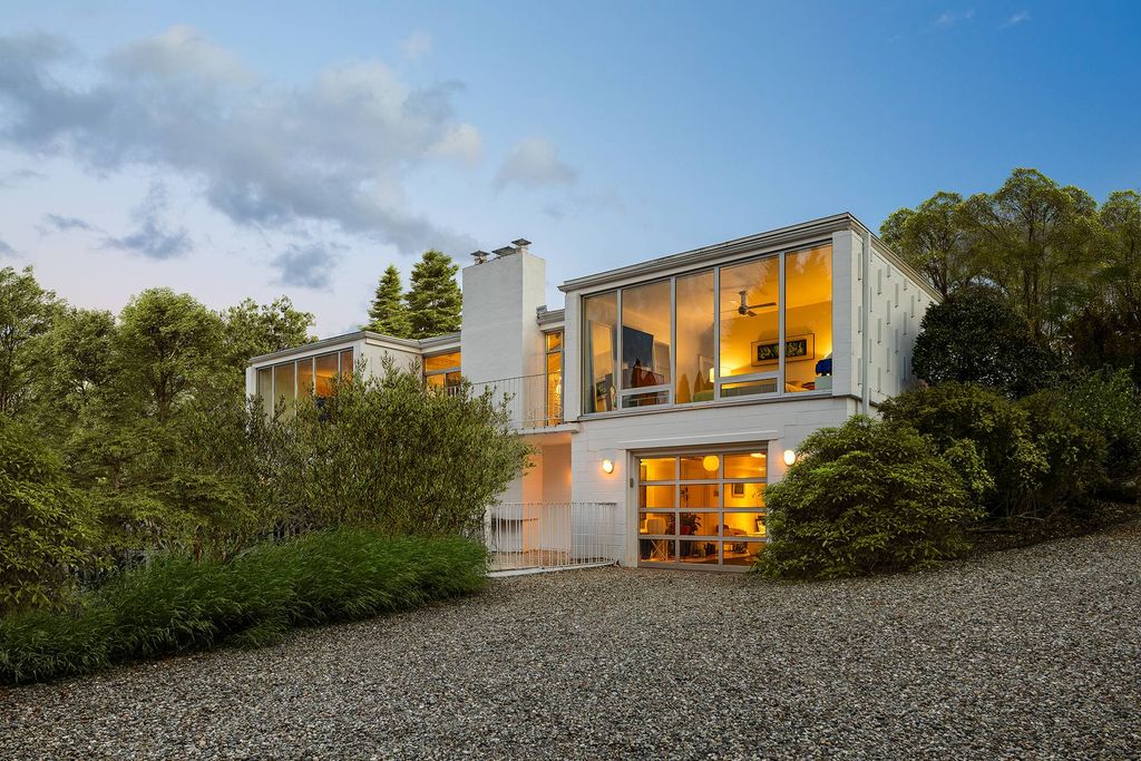 Photo of 31 Carver Street, Sag Harbor Village, NY 11963 (MLS # 11679842)