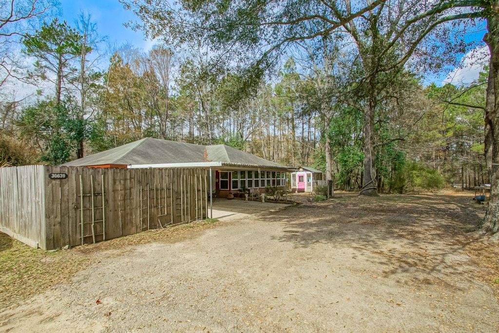 Photo of 30639 Highway 16, Denham Springs, LA 70726 (MLS # 11652935)