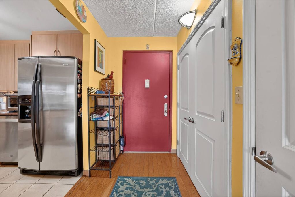 Photo of 1376 Midland Ave #810, Bronxville, NY 10708 (MLS # 11683430)