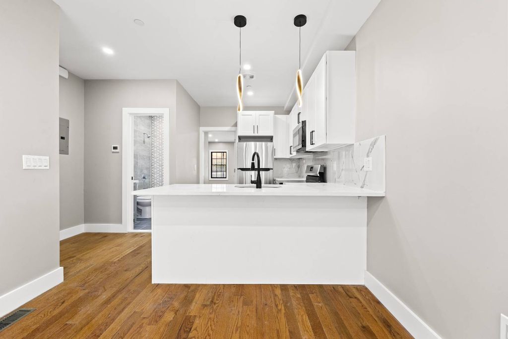 Photo of 463 143rd St, Bronx, NY 10454 (MLS # 11732612)