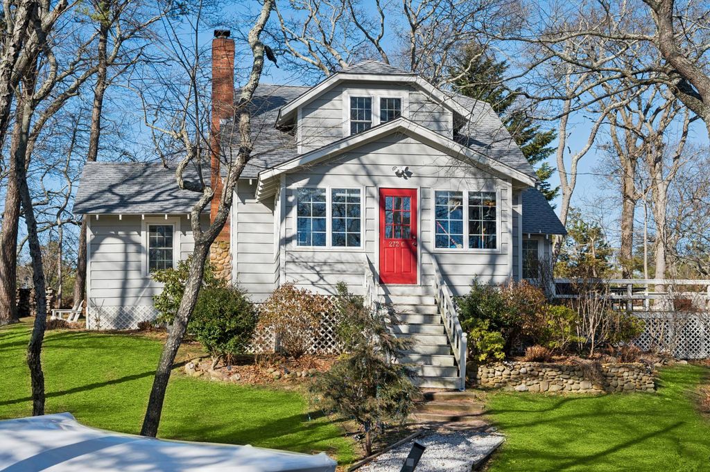 Photo of 6 Private Row, Hampton Bays, NY 11946 (MLS # 11680321)