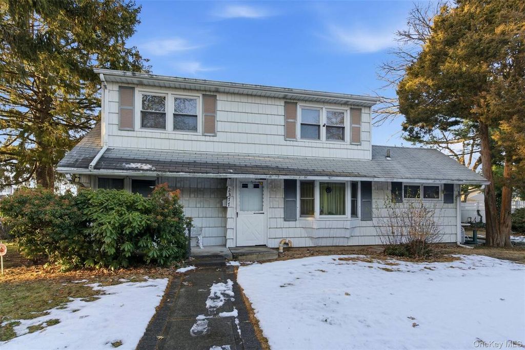 Photo of 2377 Stewart Avenue, Westbury, NY 11590 (MLS # 11623087)
