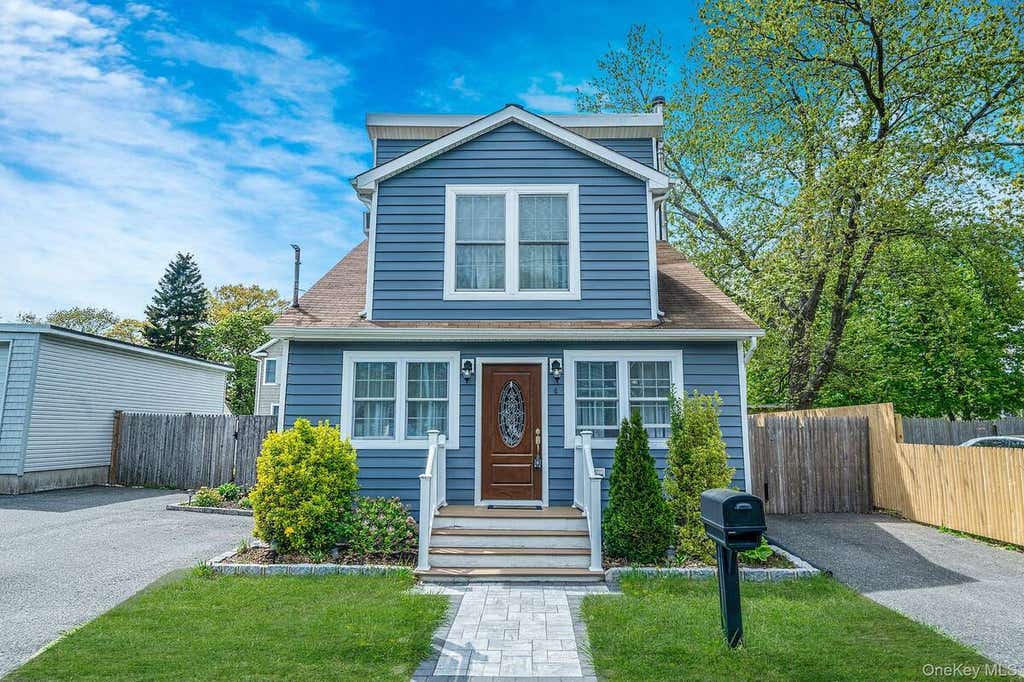 Photo of 4 Morgan Avenue, Port Jefferson Station, NY 11776 (MLS # 11933117)