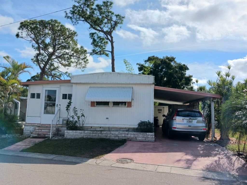 Photo of 6190 62nd Ave N Ave #17, Pinellas Park, FL 33781 (MLS # 11622622)