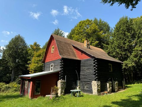 Photo of 586 Mosse Rd, Roseboom, NY 13320 (MLS # 11466638) Photo of 586 Mosse Rd, Roseboom, NY 13320 (MLS # 11466638)