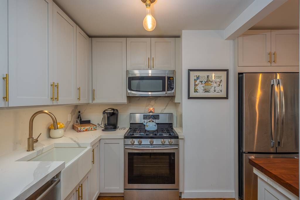 Photo of 305 E 24th Street #19D, New York, NY 10010 (MLS # 11660937)