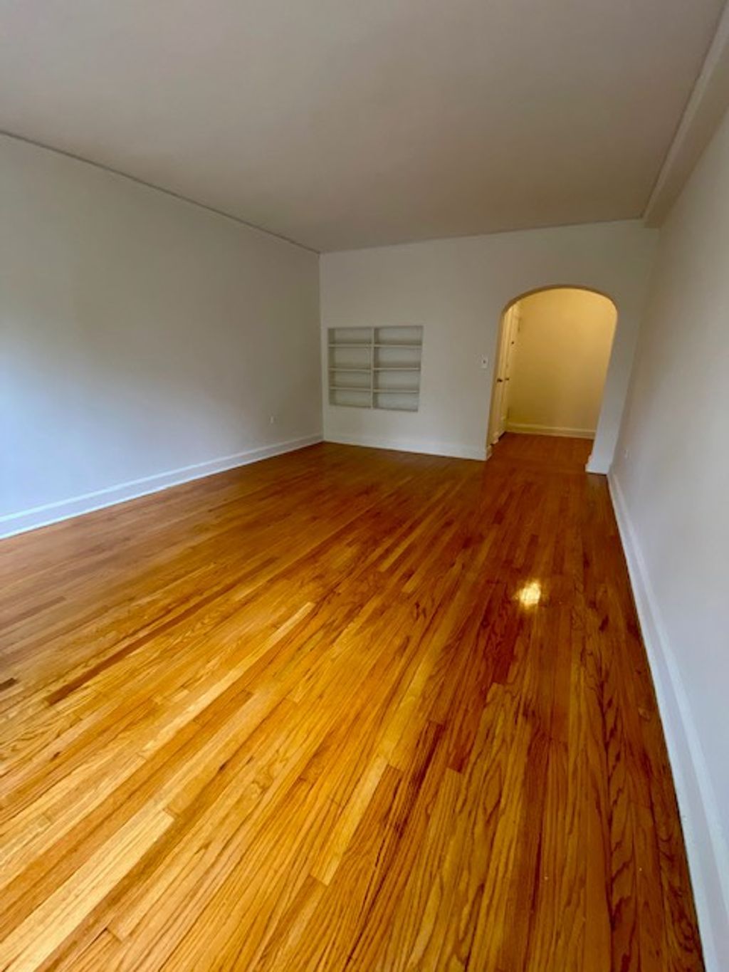 Photo of 1 Larchmont Acres #714D, Larchmont, NY 10538 (MLS # 11652507)