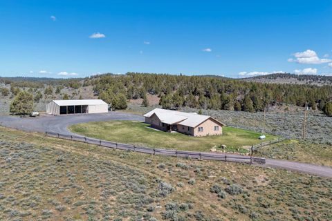 Photo of 71899 Hines Logging Rd, Hines, OR 97738 (MLS # 11777998)