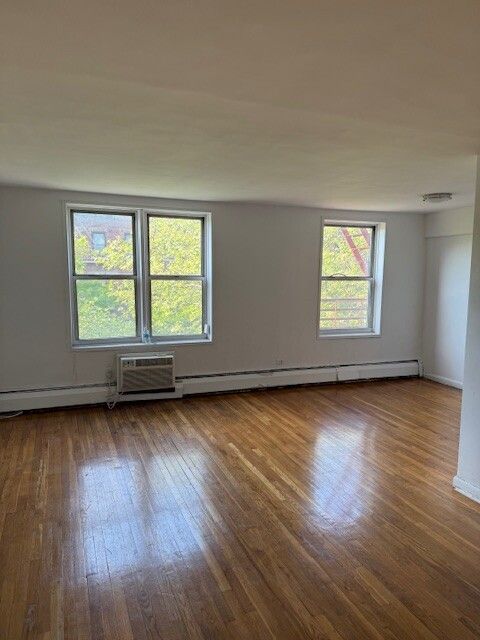 Photo of 800 Cortelyou Road #5L, Brooklyn, NY 11218 (MLS # 11740494)