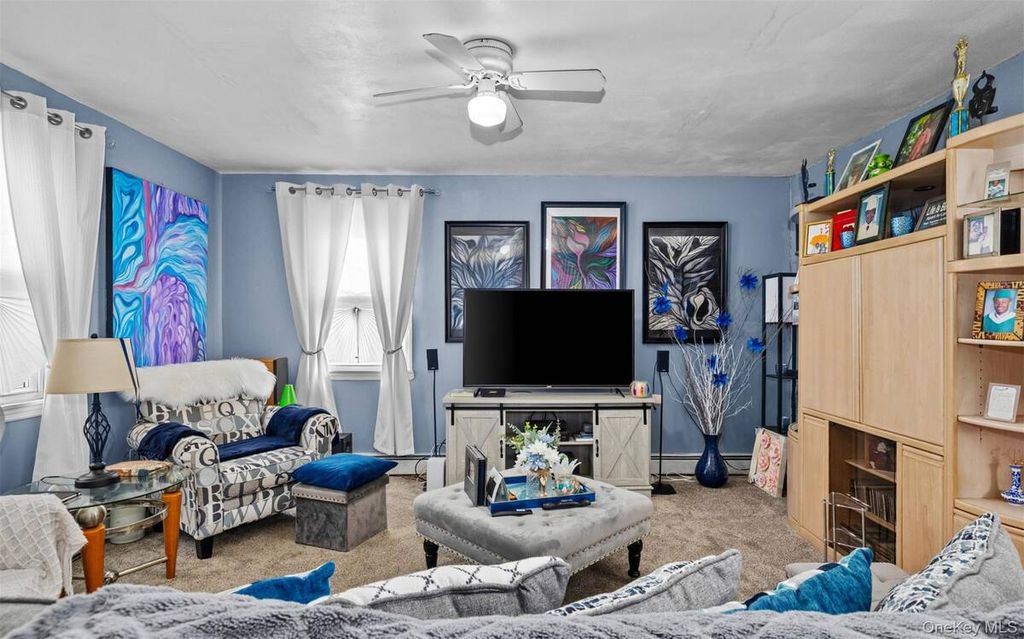 Photo of 589 Acorn Street, Deer Park, NY 11729 (MLS # 11678727)