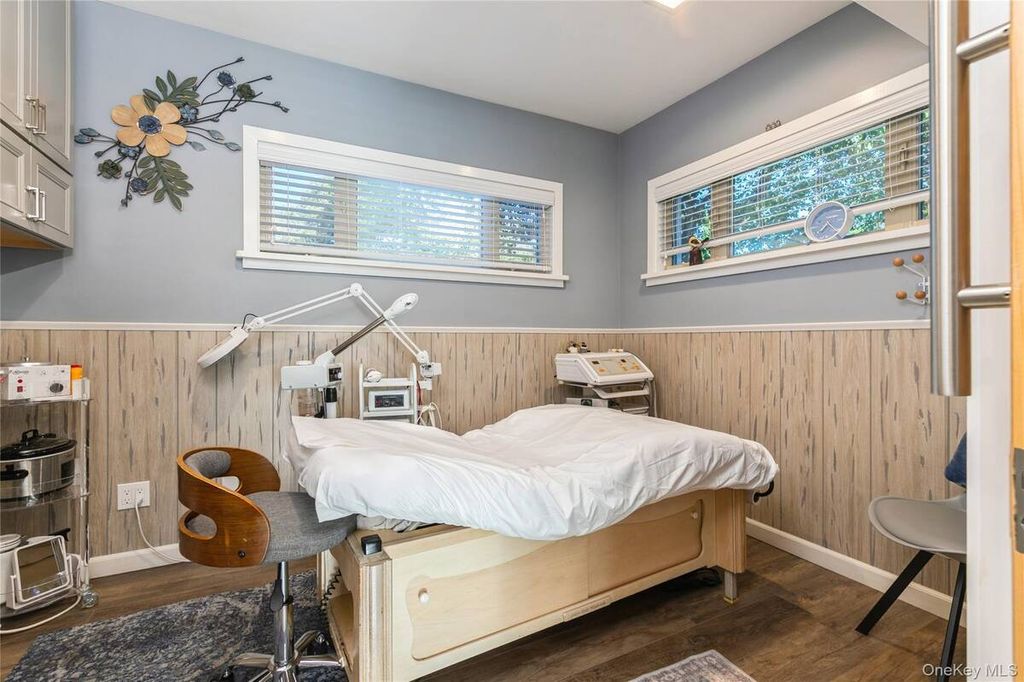 Photo of 1420 Montauk Highway #Suite 1 - Treatment, Oakdale, NY 11769 (MLS # 11676255)