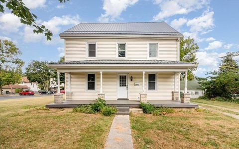Photo of 3311 Chestnut St, Camp Hill, PA 17011 (MLS # 11741771)