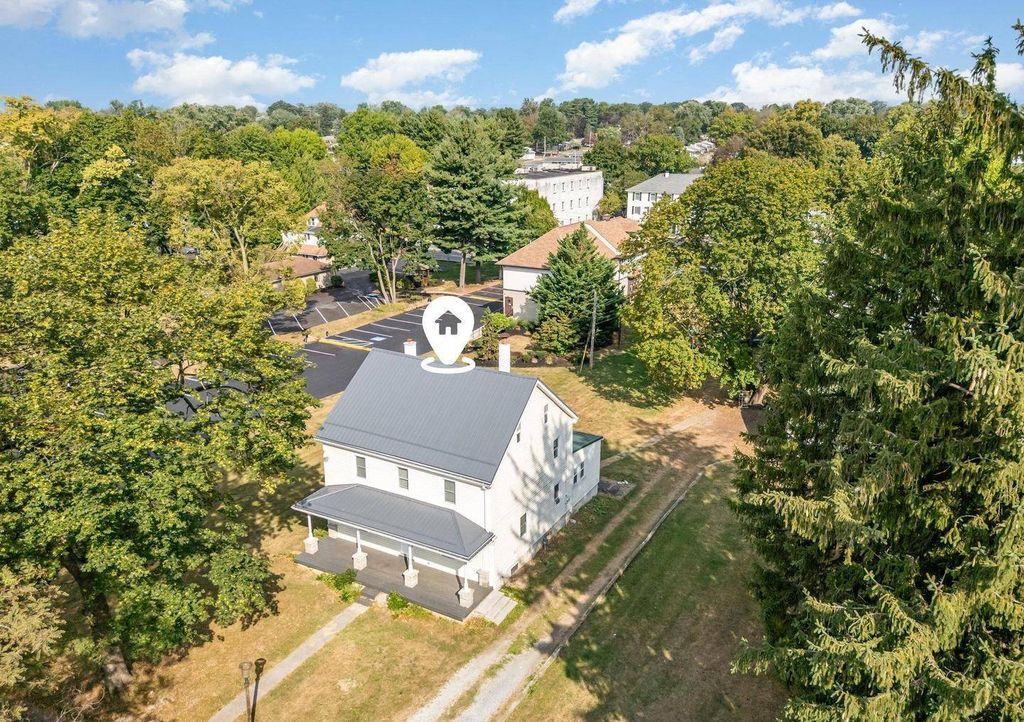 Photo of 3311 Chestnut St, Camp Hill, PA 17011 (MLS # 11741771)