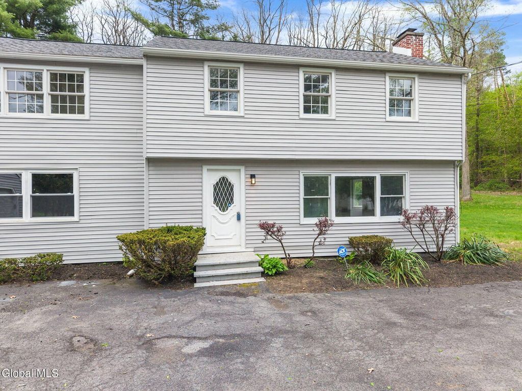 Photo of 7 Erics Lane # PVT, Clifton Park, NY 12148 (MLS # 11743156)