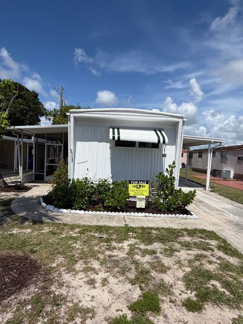 Photo of 810 8th st lot 49 ST #49, Vero Beach, FL 32962 (MLS # 11780519)