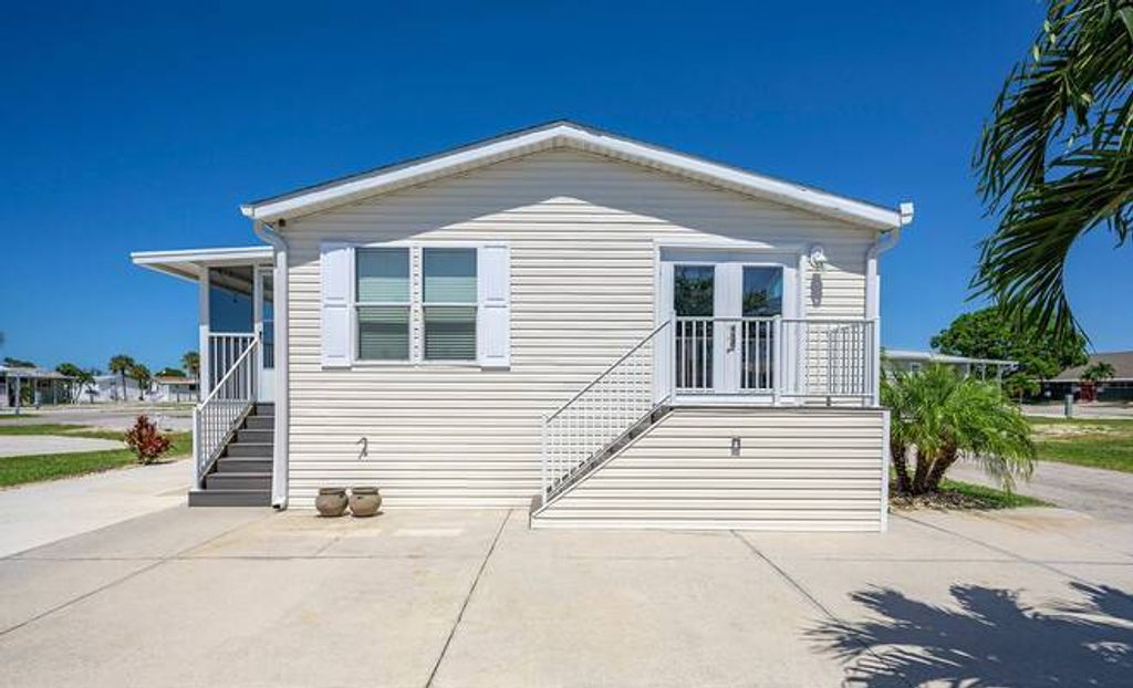 Photo of 599 Sioux Trail, Fort Myers Beach, FL 33931 (MLS # 11651792)