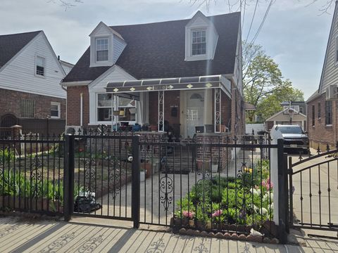 Photo of 11430 204st St #2, st.albans, NY 11412 (MLS # 11692566)