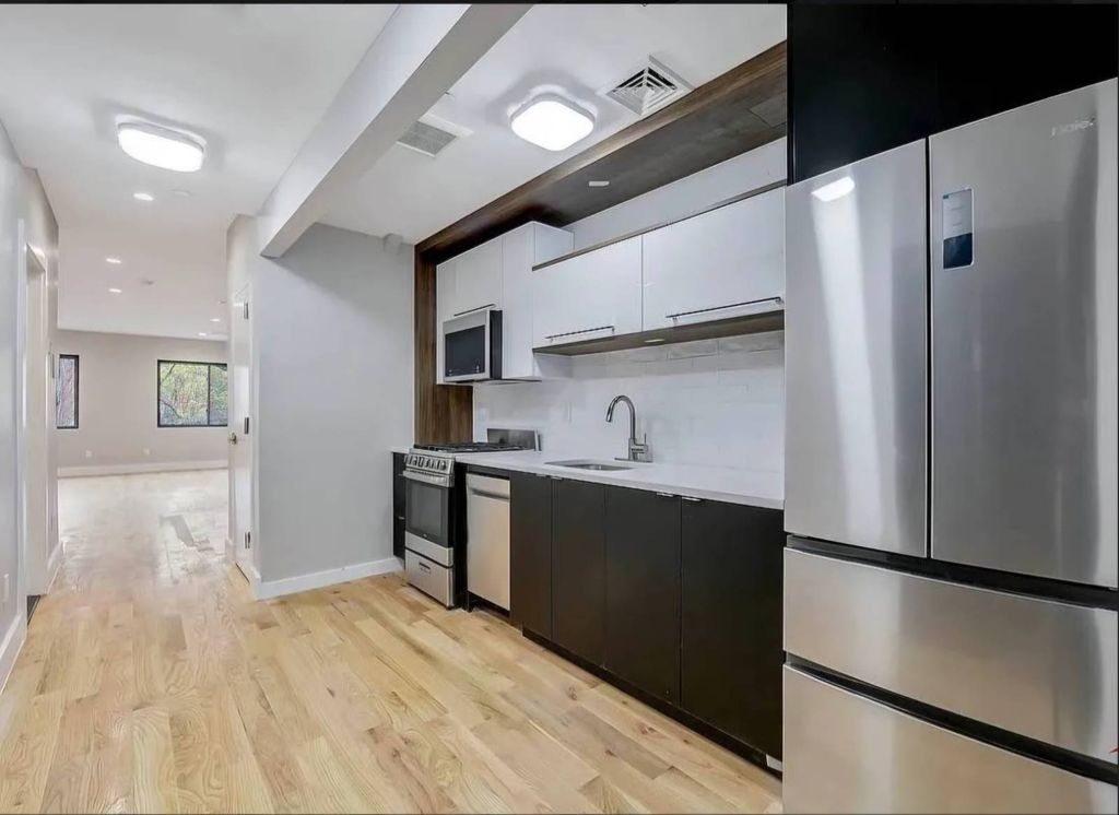 Photo of 834 Herkimer Street #2B, Brooklyn, NY 11233 (MLS # 11678930)