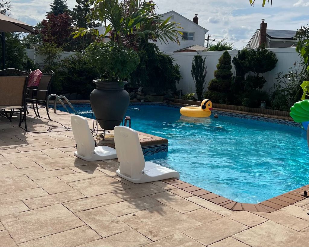 Photo of 3042 Cheryl Rd, Merrick, NY 11566 (MLS # 11681749)