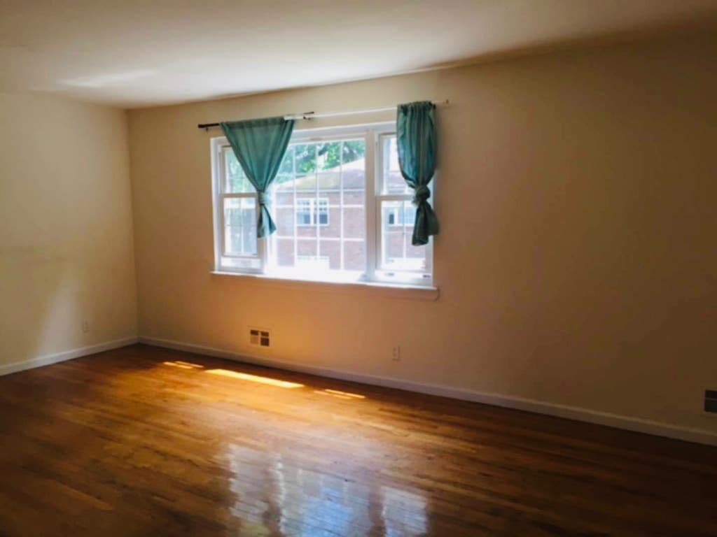 Photo of 12 Valentine Ave #4, Glen Cove, NY 11542 (MLS # 11928531)