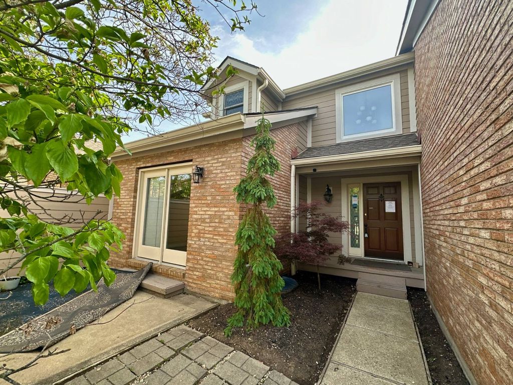 Photo of 11722 Gable Glen Ln, Cincinnati, OH 45249 (MLS # 11740188)