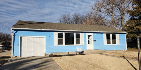 Photo of 705 W Waverly St, Norton, KS 67654 (MLS # 11612664)