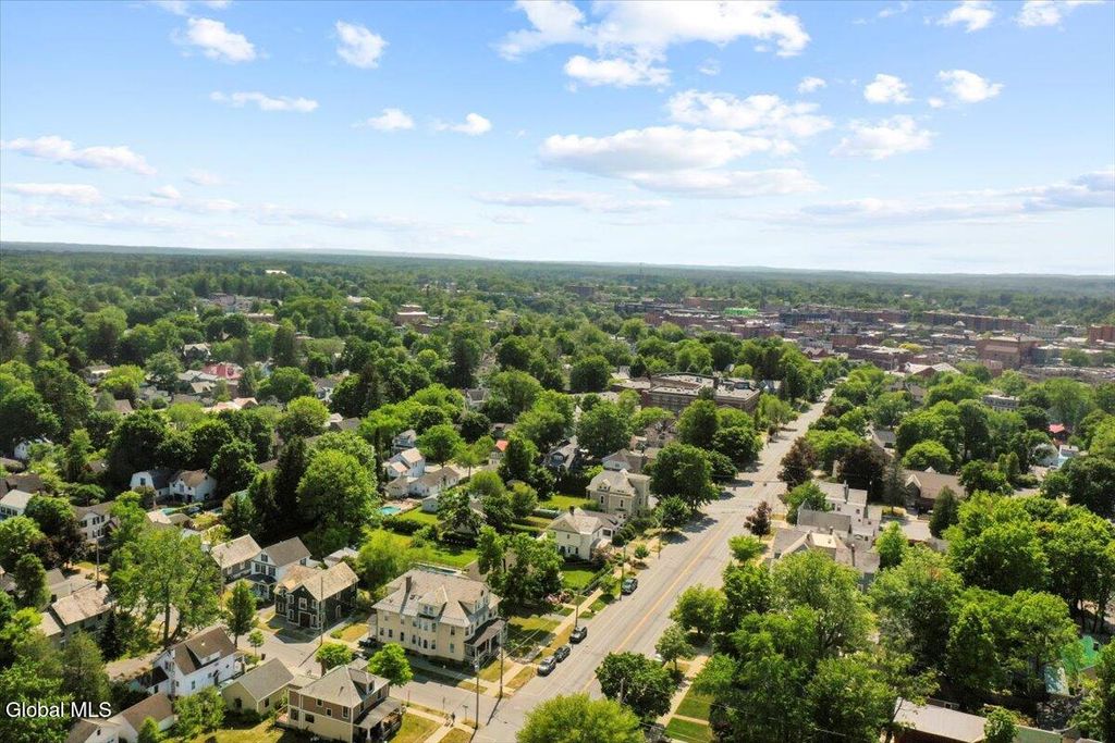 Photo of 162 Lake Avenue, Saratoga Springs, NY 12866 (MLS # 11683723)