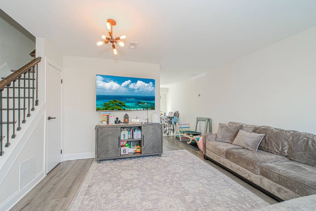 Photo of 182 Arlington Pl, Staten Island, NY 10303 (MLS # 11676566)