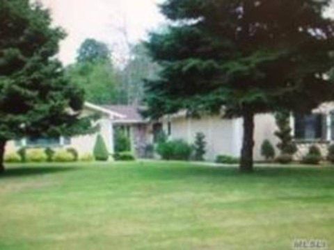 Photo of 44 Quail Run, East Islip, NY 11730 (MLS # 11715925)