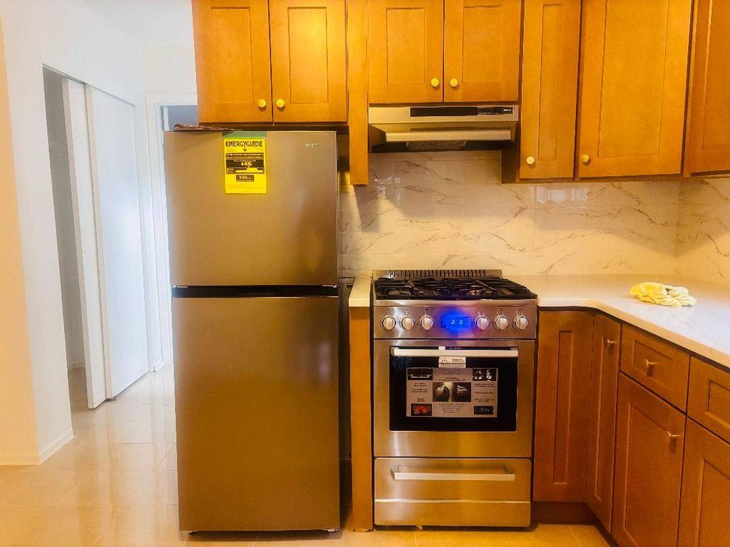 Photo of 134 Woodbine Avenue #2, Staten Island, NY 10314 (MLS # 11612005)