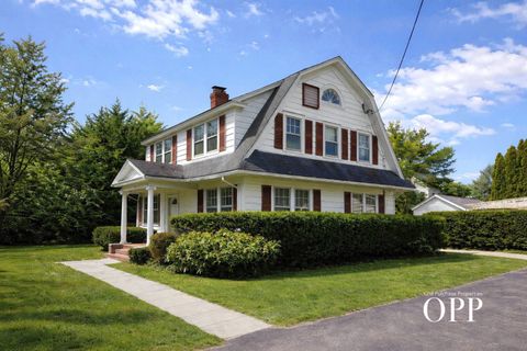 Photo of 11 Hulse Street, Bellport Village, NY 11713 (MLS # 11688038)