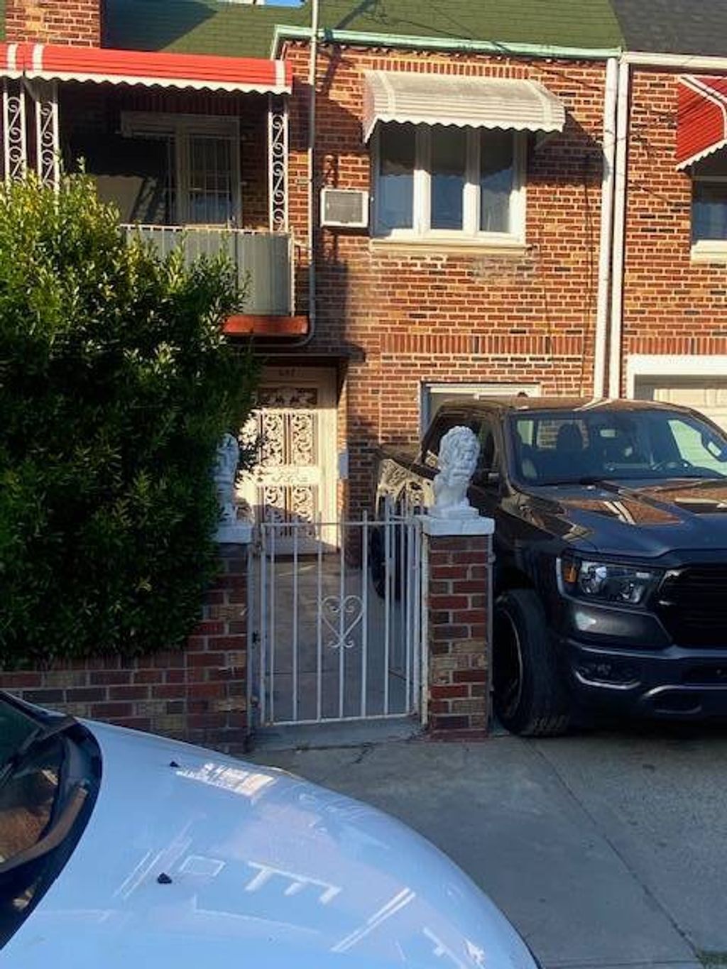 Photo of 607 East 96 St, Brooklyn, NY 11236 (MLS # 11739110)