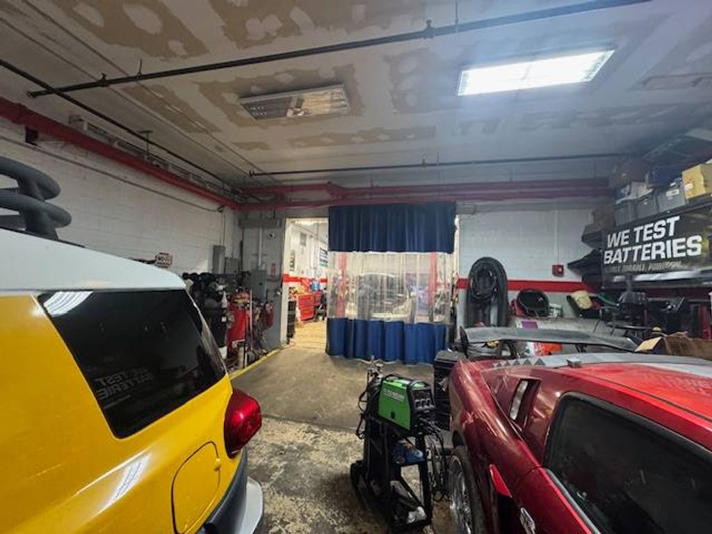 Photo of 80 Granite Ave #C, Staten Island, NY 10303 (MLS # 11605589)