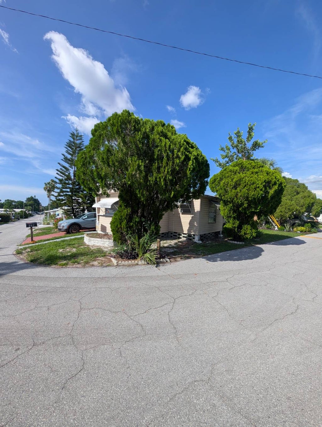 Photo of 2560 62nd Ave n AVE #257, Saint Petersburg, FL 33702 (MLS # 11935512)