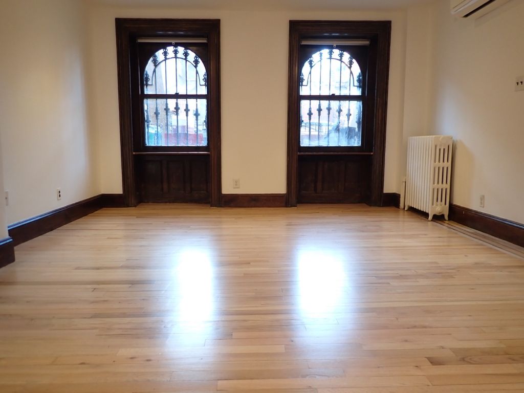 Photo of 207 Carlton Avenue #1, BROOKLYN, NY 11205 (MLS # 11664643)