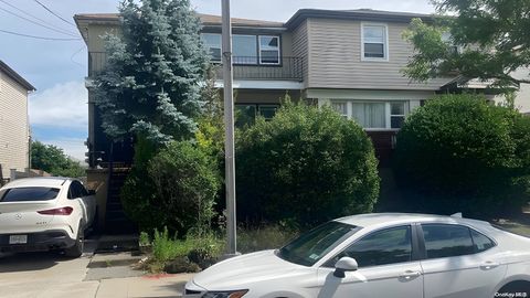 Photo of 25327 craft Avenue #1, Rosedale, NY 11422 (MLS # 11686015)