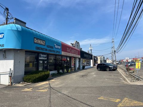 Photo of 168 Broad Hollow Rd, Farmingdale, NY 11735 (MLS # 11681137)