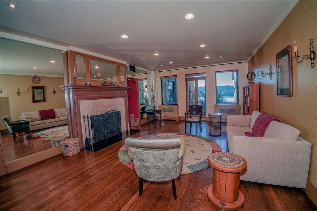 Photo of 2501 Palisade Ave #G1, Bronx, NY 10463 (MLS # 11588945)