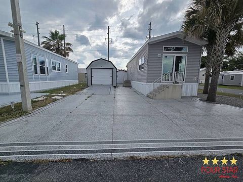 Photo of 609 County Rd 466 #854, Lady Lake, FL 32159 (MLS # 11775146)