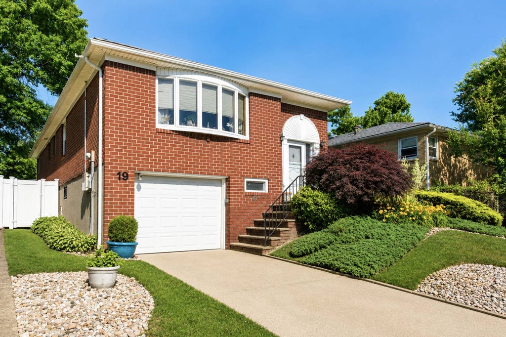 Photo of 19 elias Place, Staten Island, NY 10314 (MLS # 11824622)