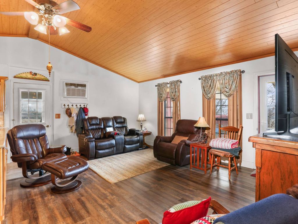 Photo of 22535 Valley View Rd, Poteau, OK 74953 (MLS # 11651806)