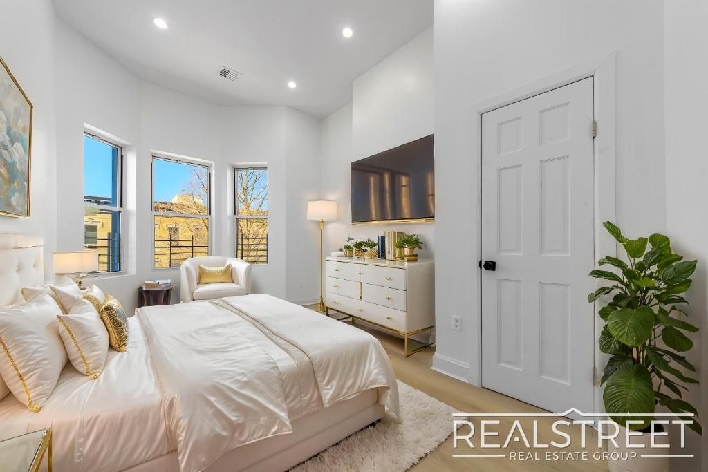 Photo of 426 Chauncey Street #2, Brooklyn, NY 11233 (MLS # 11739257)