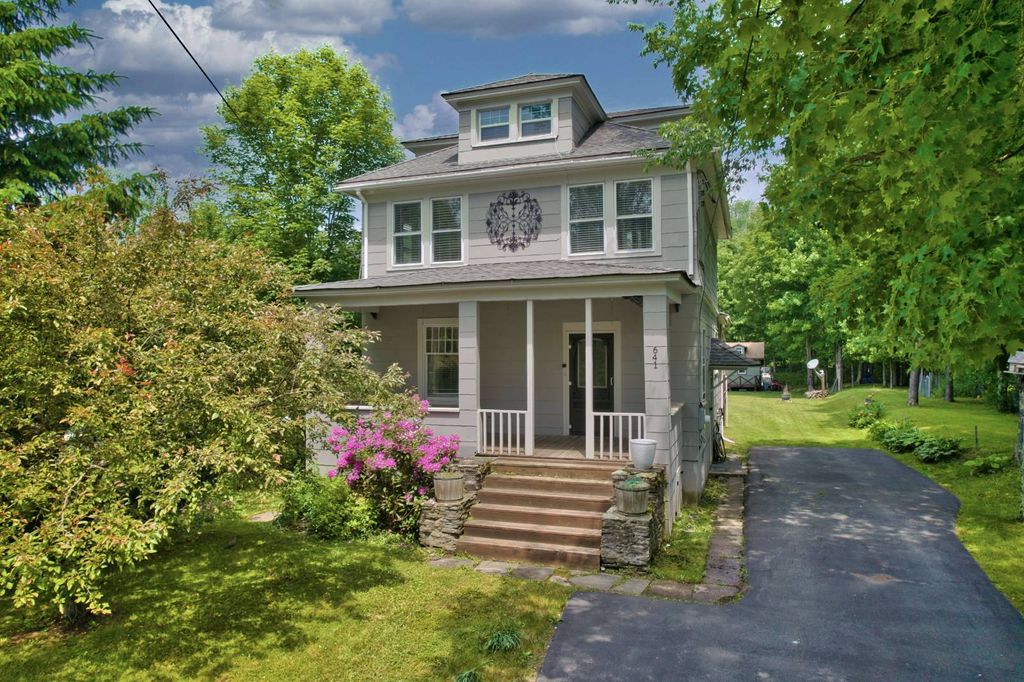 Photo of 641 Debruce Rd, Livingston Manor, NY 12758 (MLS # 11683910)