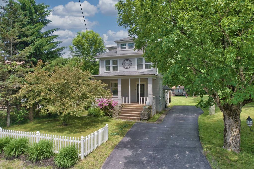 Photo of 641 Debruce Rd, Livingston Manor, NY 12758 (MLS # 11683910)