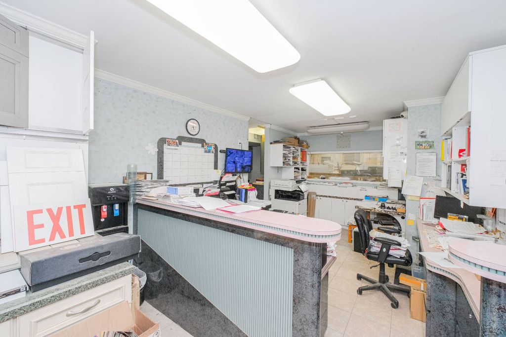 Photo of 19441952 Richmond Terrace, Staten Island, NY 10302 (MLS # 11605483)