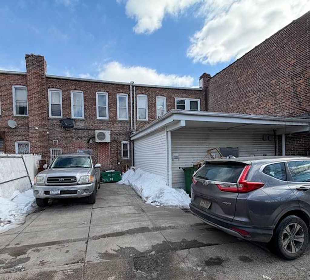 Photo of 33343338 Nostrand Avenue, Brooklyn, NY 11229 (MLS # 11654078)