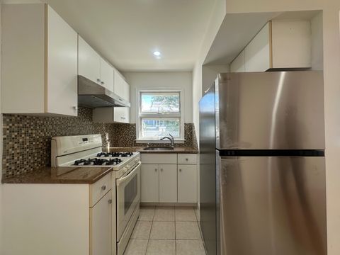 Photo of 66 Whitman Ave #1F, Staten Island, NY 10308 (MLS # 11599943)