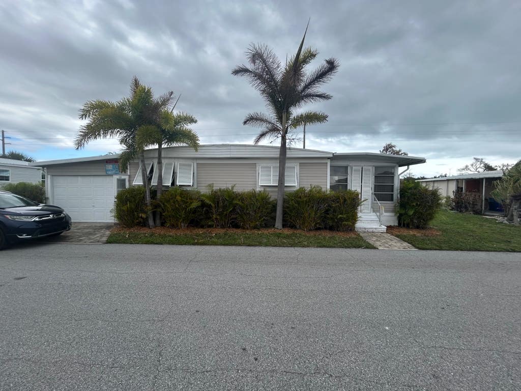 Photo of 100 N. Harbor Drive, Vero Beach, FL 32960 (MLS # 11848572)