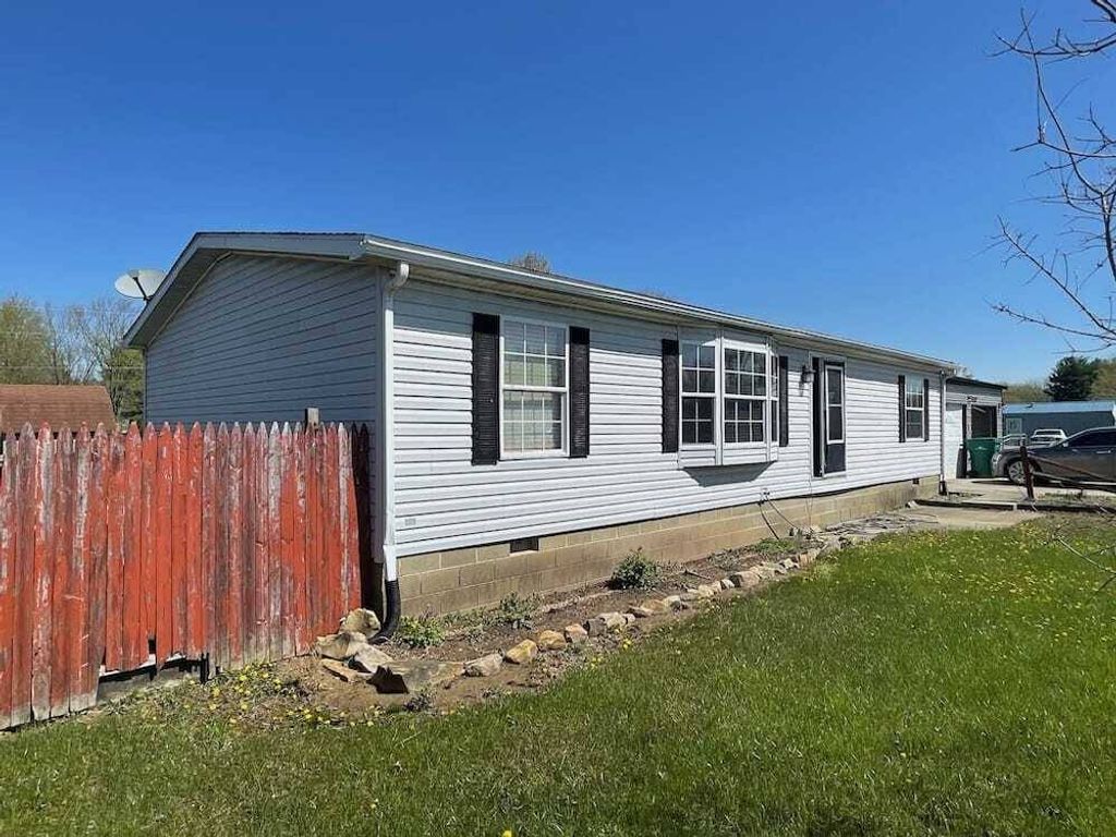 Photo of 12 Gemini Ct, Chillicothe, OH 45601 (MLS # 11742225)