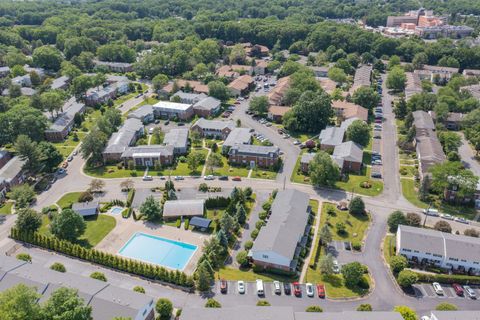 Photo of 11 Revere Ct #2513, Suffern, NY 10901 (MLS # 11607665)